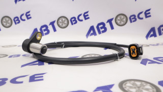 Датчик ABS передний Mitsubishi L200/Pajero Sport II 07-15 SAT