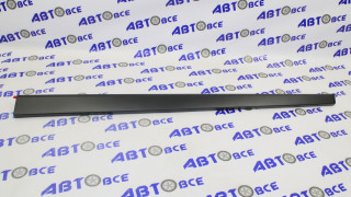 Молдинг двери передней правый (в сборе) Vesta АвтоВаз