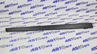 Молдинг двери передней левый (в сборе) Vesta АвтоВаз