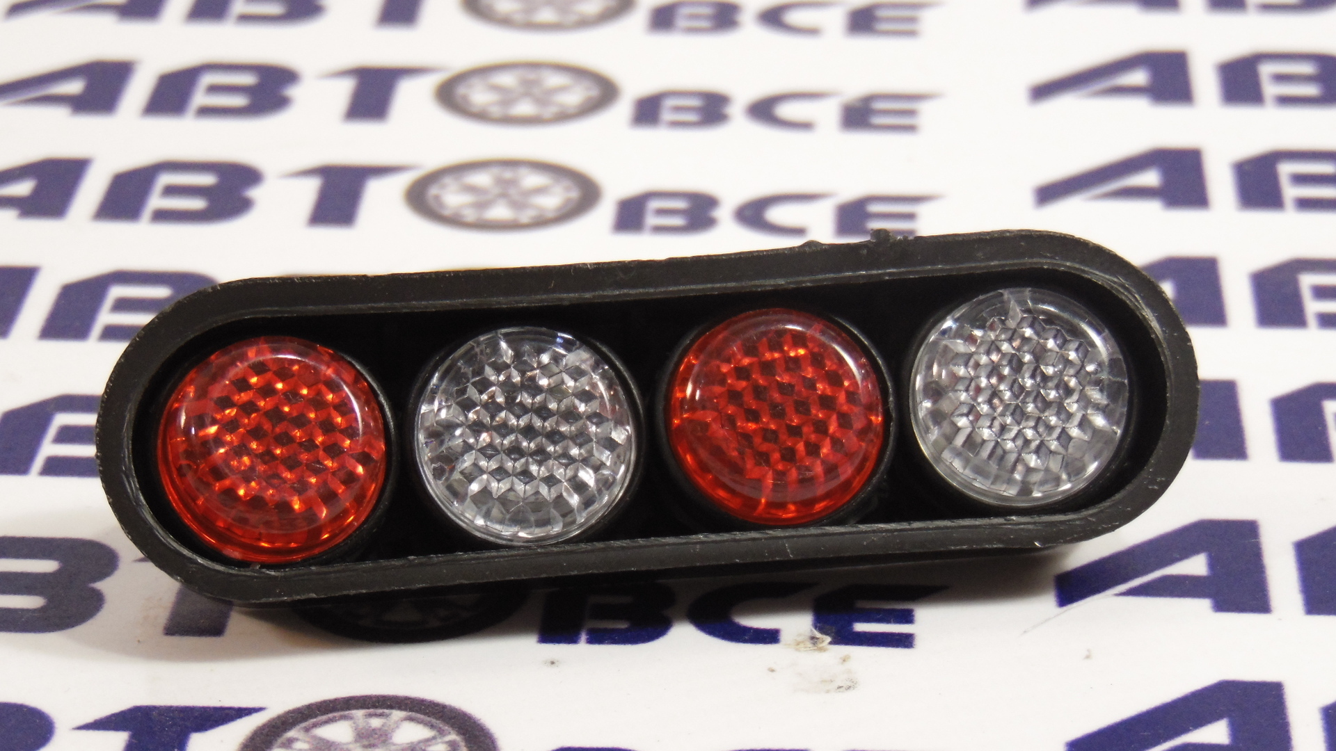 Болты для крепления номера с светоотражателем (2 красный +2 белый) Автодеталь