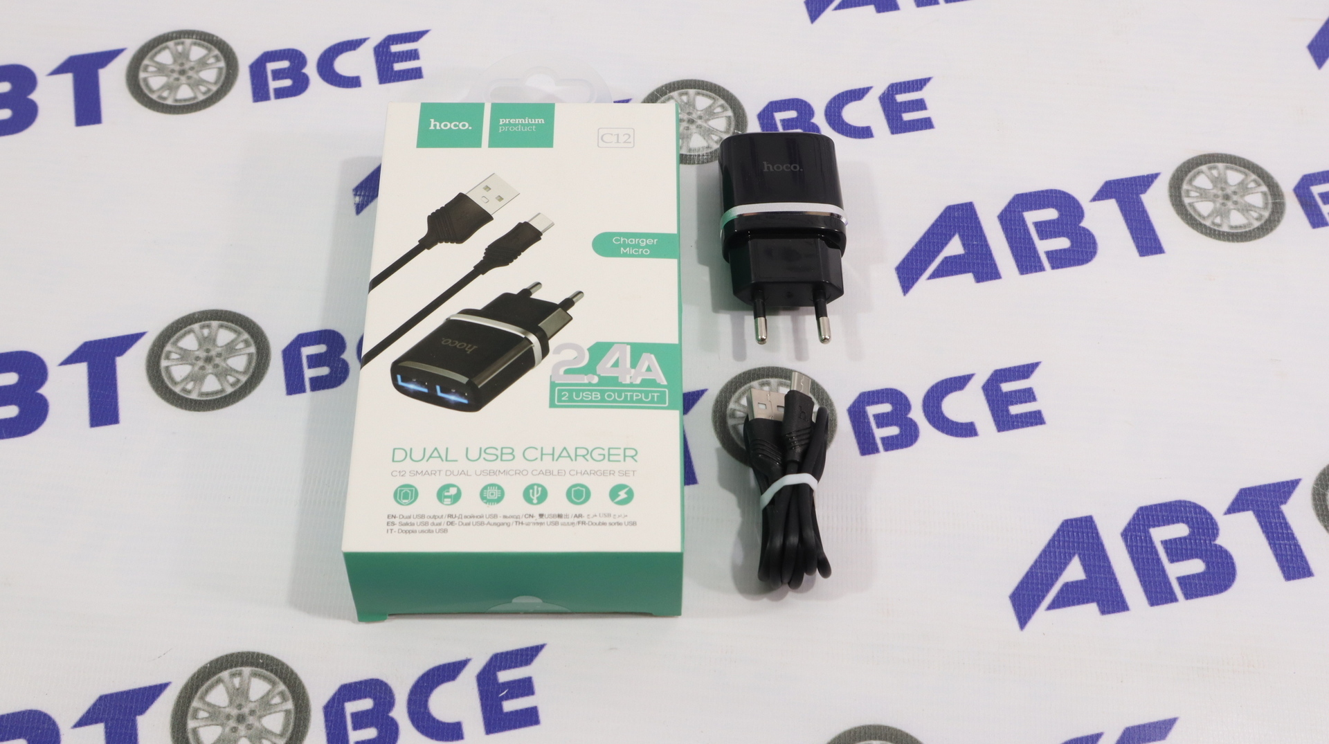 Зарядное устройство в прикуриватель АЗУ (зарядка для телефона) 2USB вход 2.4A черная (с кабелем micro USB)  C12 HOCO