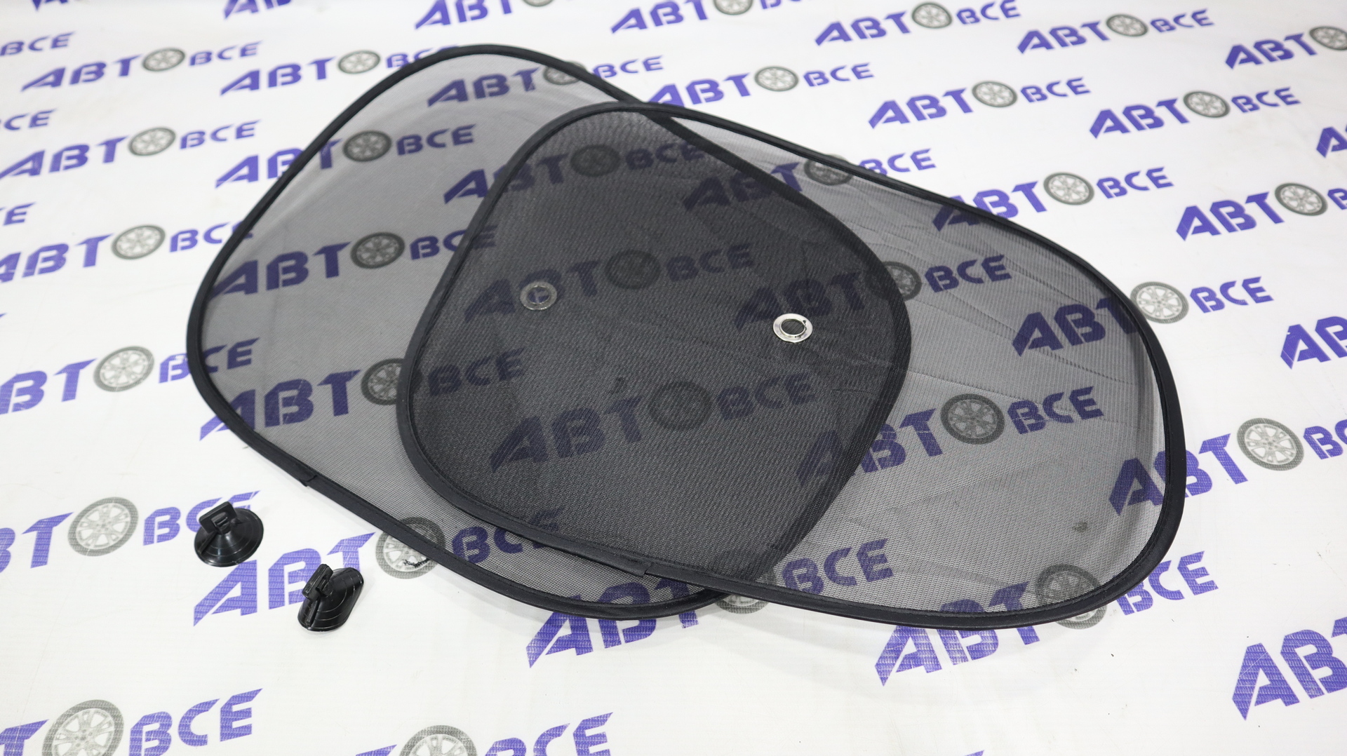 Шторка солнцезащитная экран 44*36 см на присосках черная на боковые стекла SKYWAY 2 шт