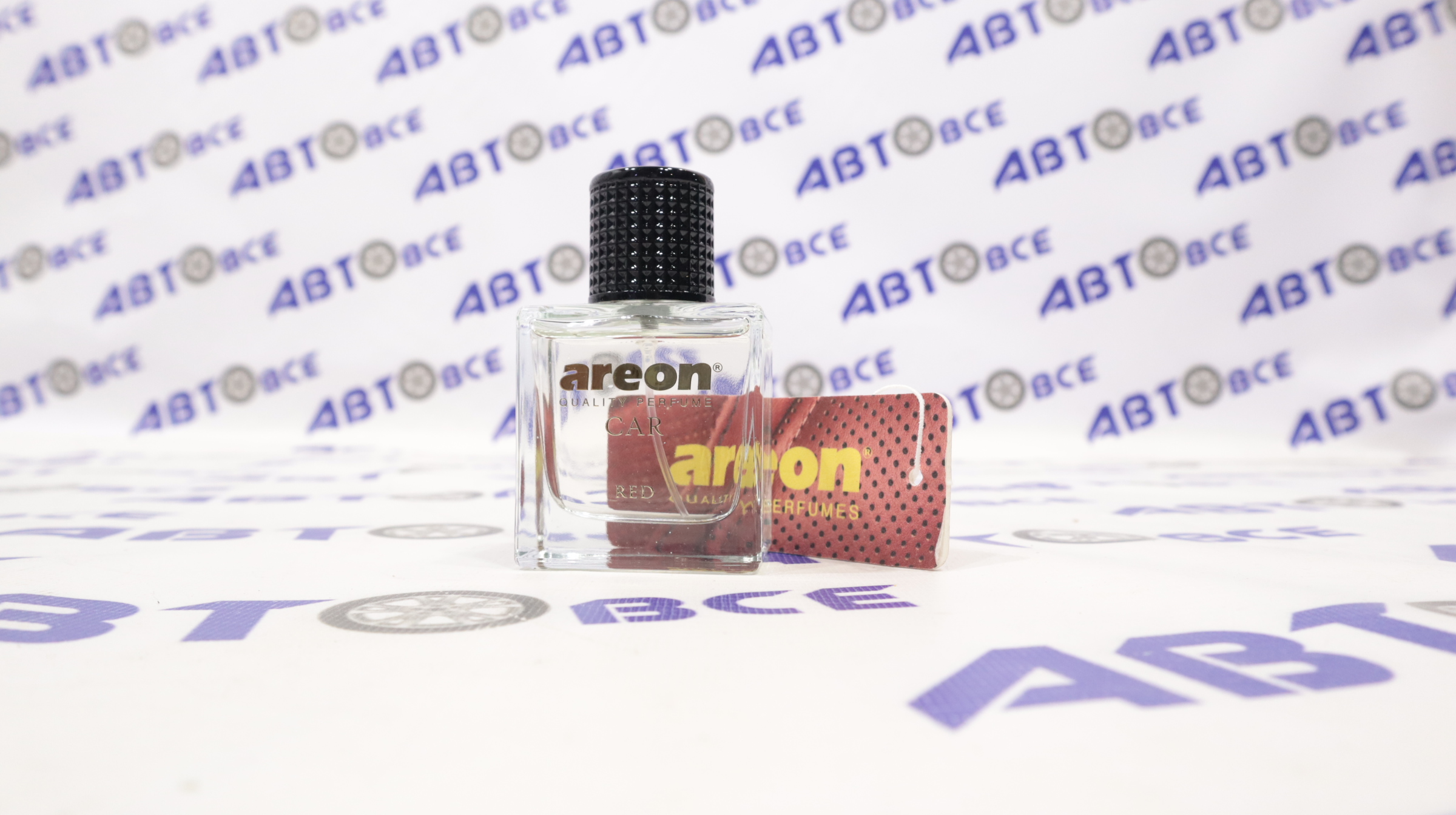 Ароматизатор (освежитель) Парфюм+сухой лист RED AREON 