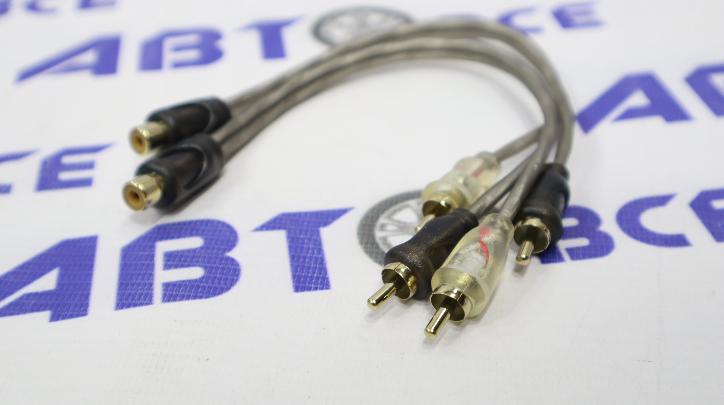 Межблочный кабель - разветвитель (переходник) RCA (2 папа- 1 мама) пара MA-1F2M PREDATOR