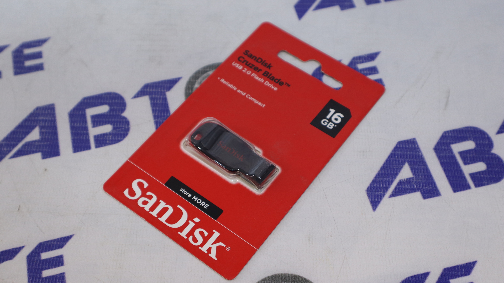 Карта памяти Флешка 16GB USB-2.0 Cruzer Blade Black SANDISK